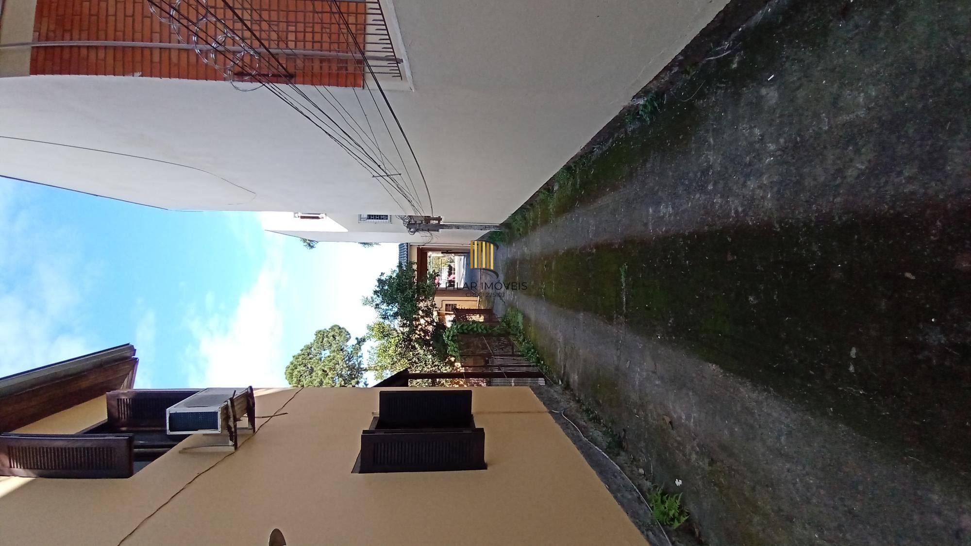 Terreno com 750m² na Av. Otto Niemeyer, bairro Camaquã