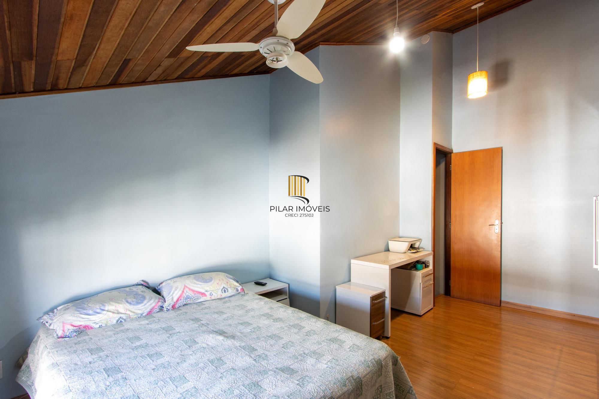 Casa 3 dormitórios no bairro Aberta dos Morros