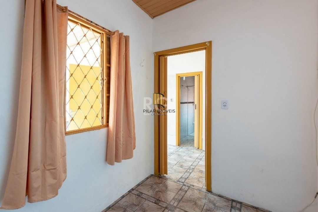 Casa para Venda - 50m², 2 dormitórios, 1 vaga - Cavalhada