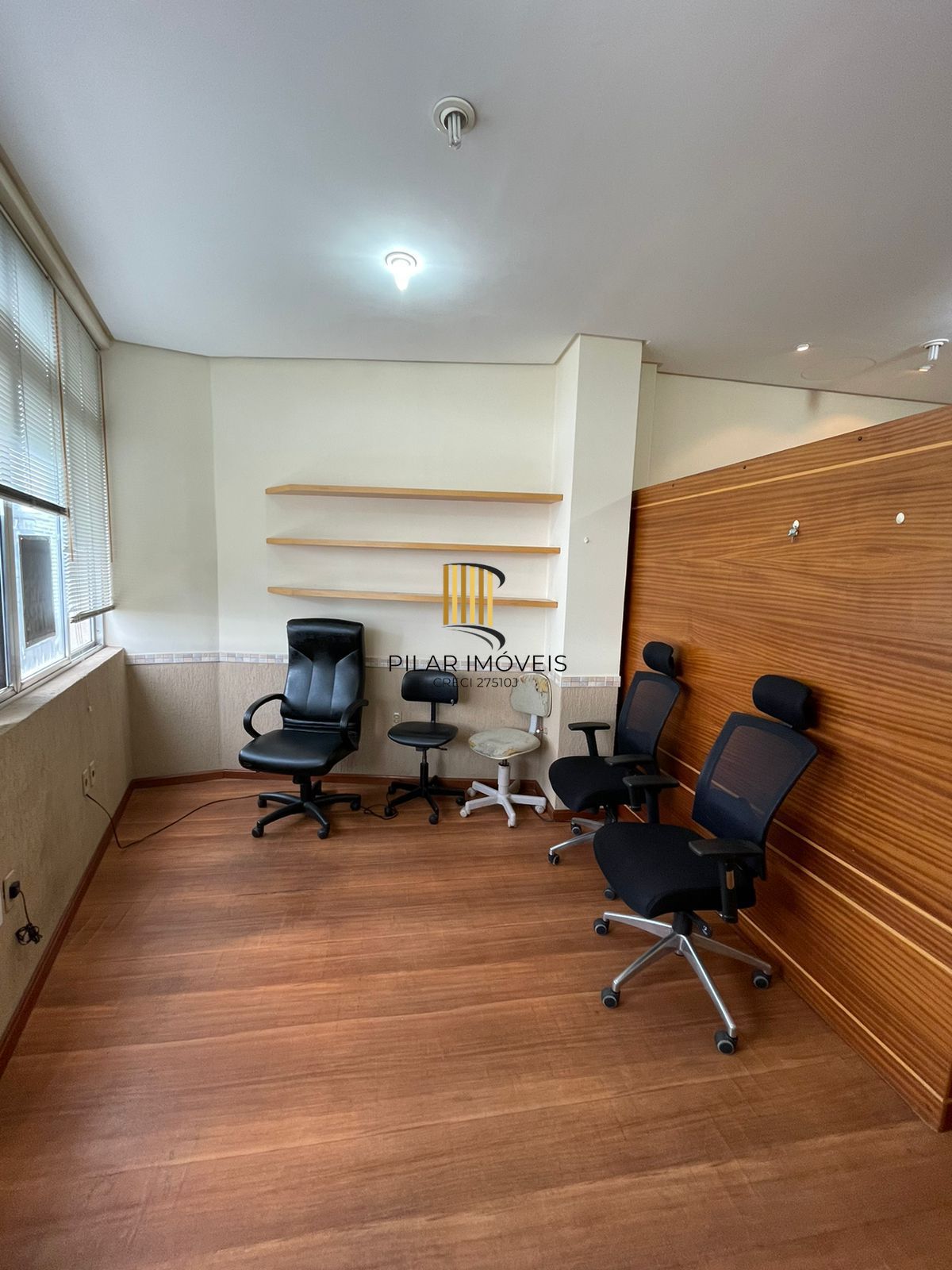 Sala Comercial com Vista Panorâmica no Centro!