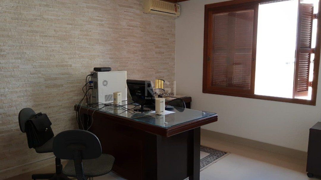 Cobertura para Venda - 182m², 4 dormitórios, sendo 1 suites, 2 vagas - São João
