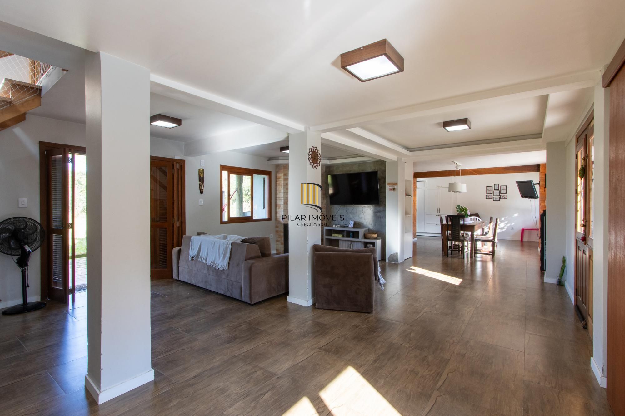 Sitio com área de 1.800m², Residencial e Comercial - Bairro Belem Novo - Porto Alegre
