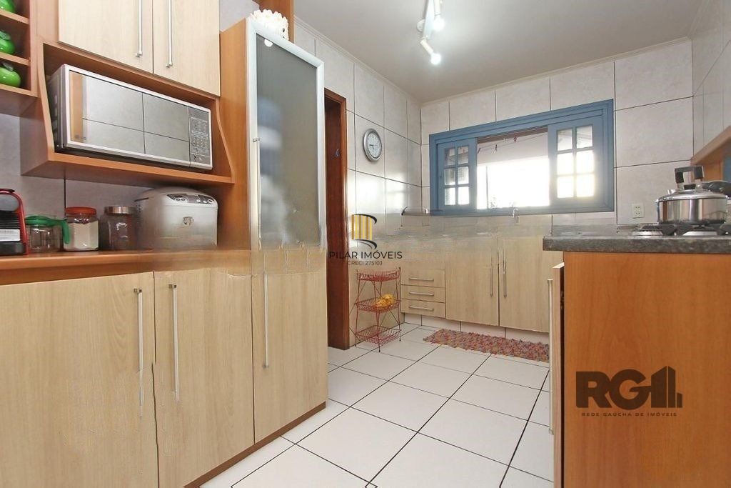Casa 4 dormitórios no bairro Jardim Itu