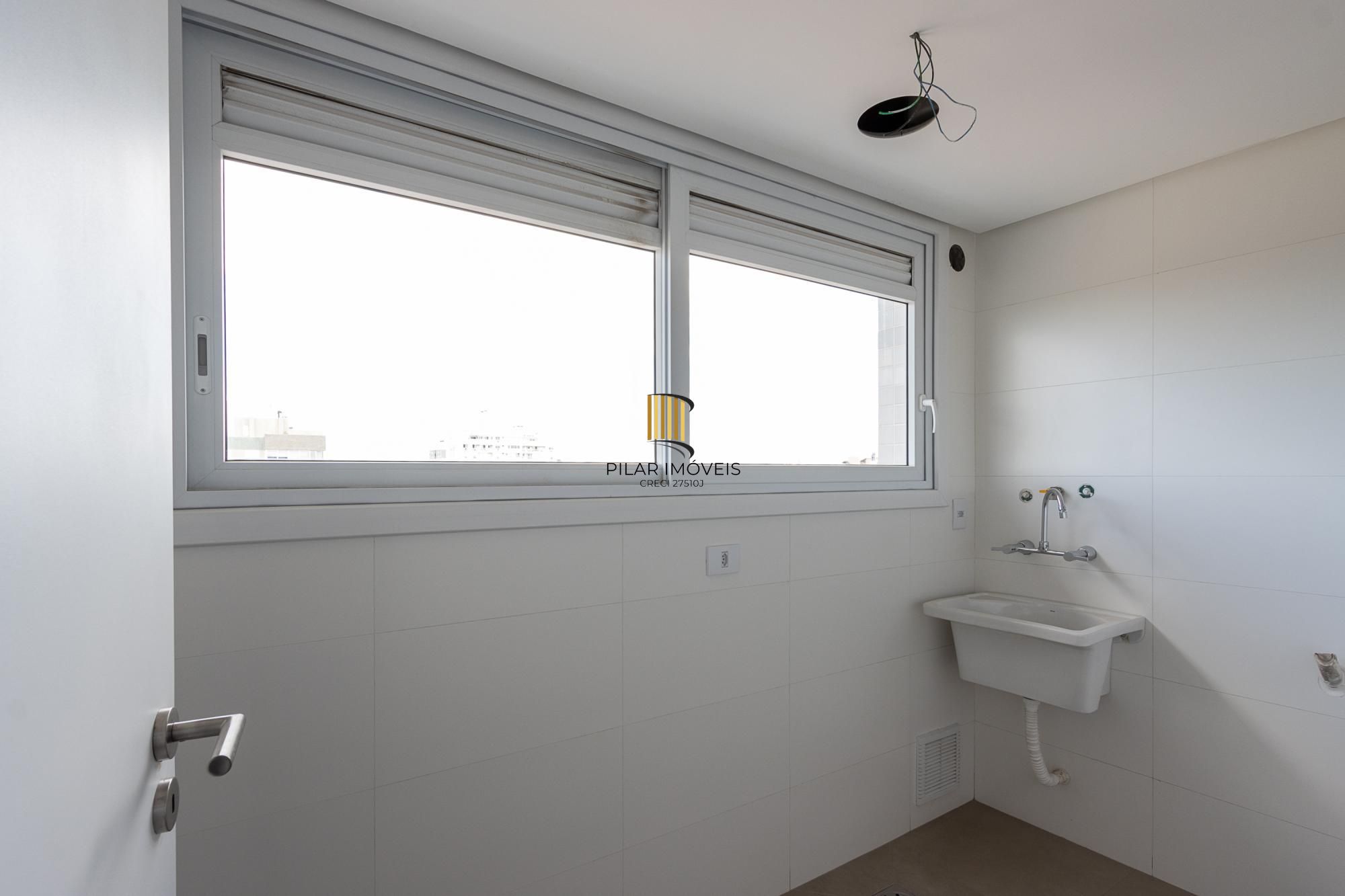 Apartamento de 3 dormitórios, 3 suítes, e 4 vagas, no bairro Jardim Lindoia