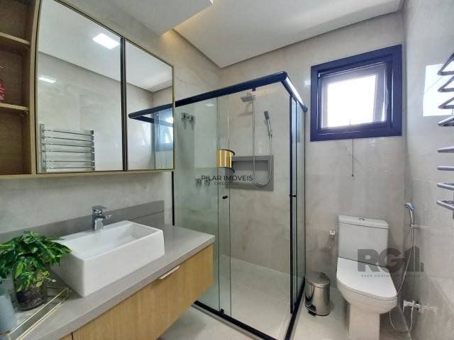 Casa de Condomínio 5 dormitórios no bairro Marina
