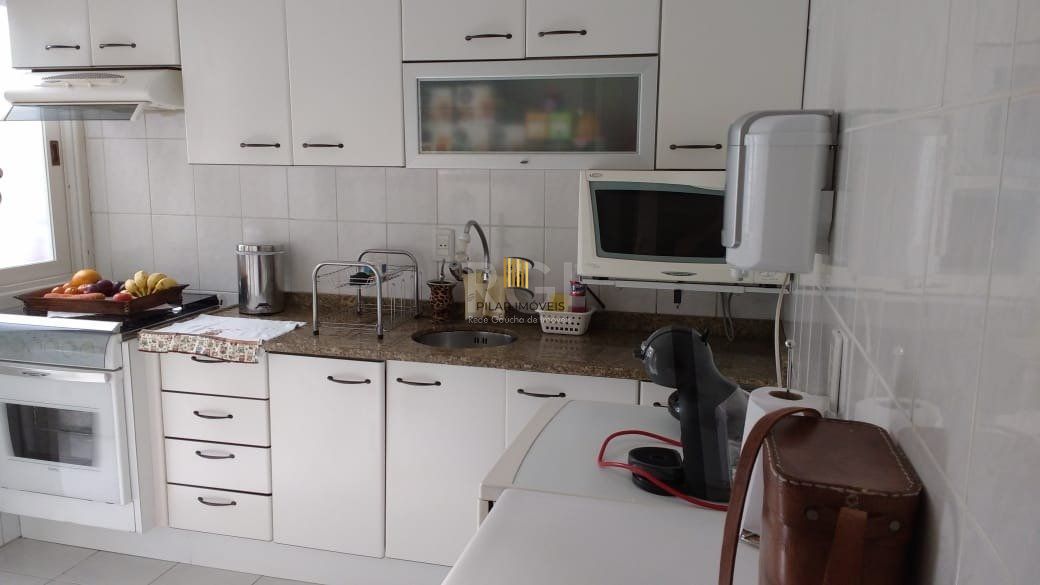 casa em condomínio fechado, às margens do rio guaíba,