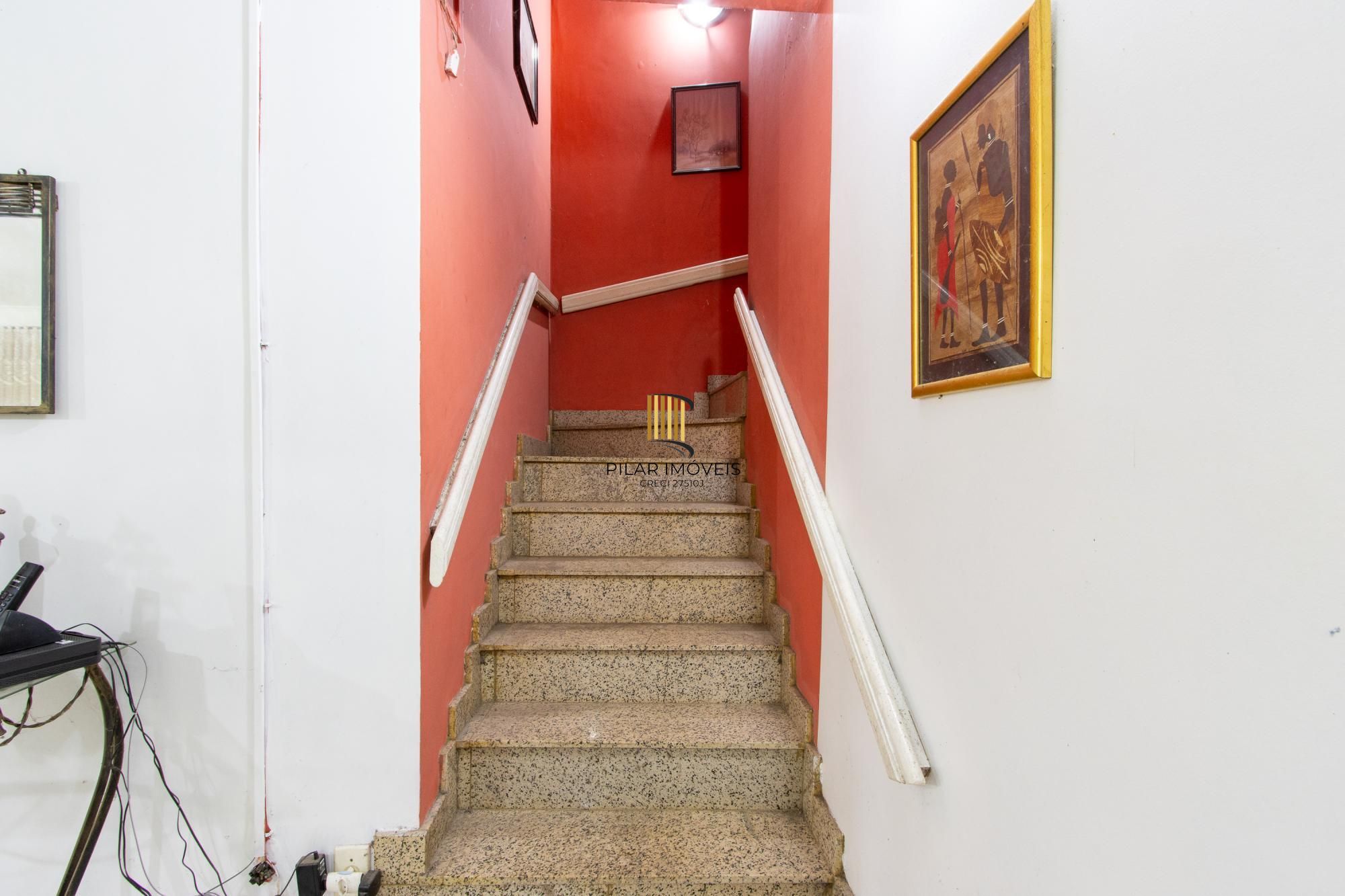 Casa para Venda - 385m², 4 dormitórios, sendo 3 suites, 2 vagas - Belém Velho