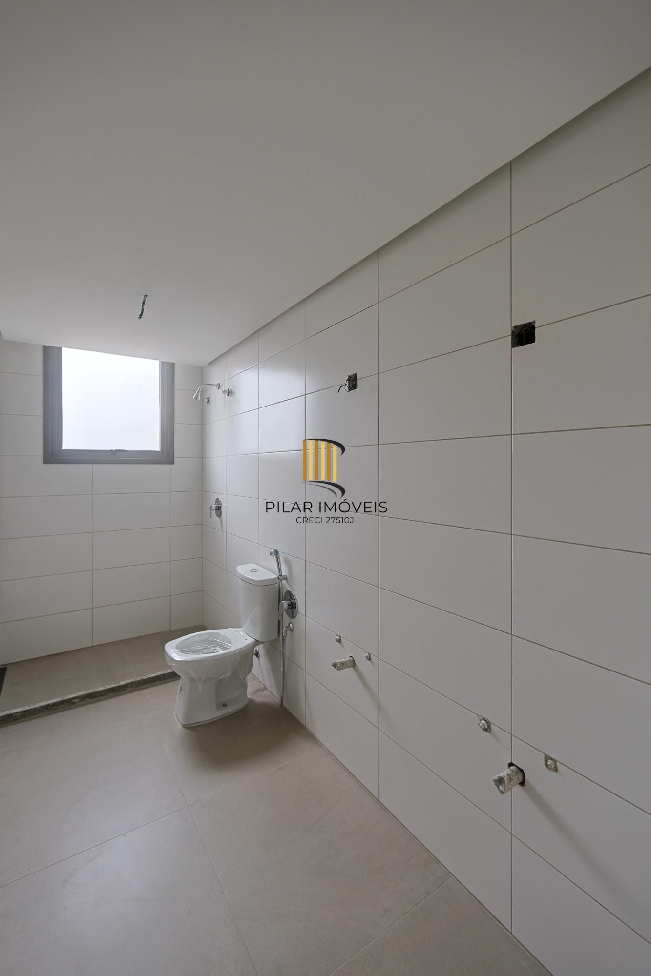 Apartamento com 217m² e 3 dormitórios no bairro Tristeza em PORTO ALEGRE para Comprar