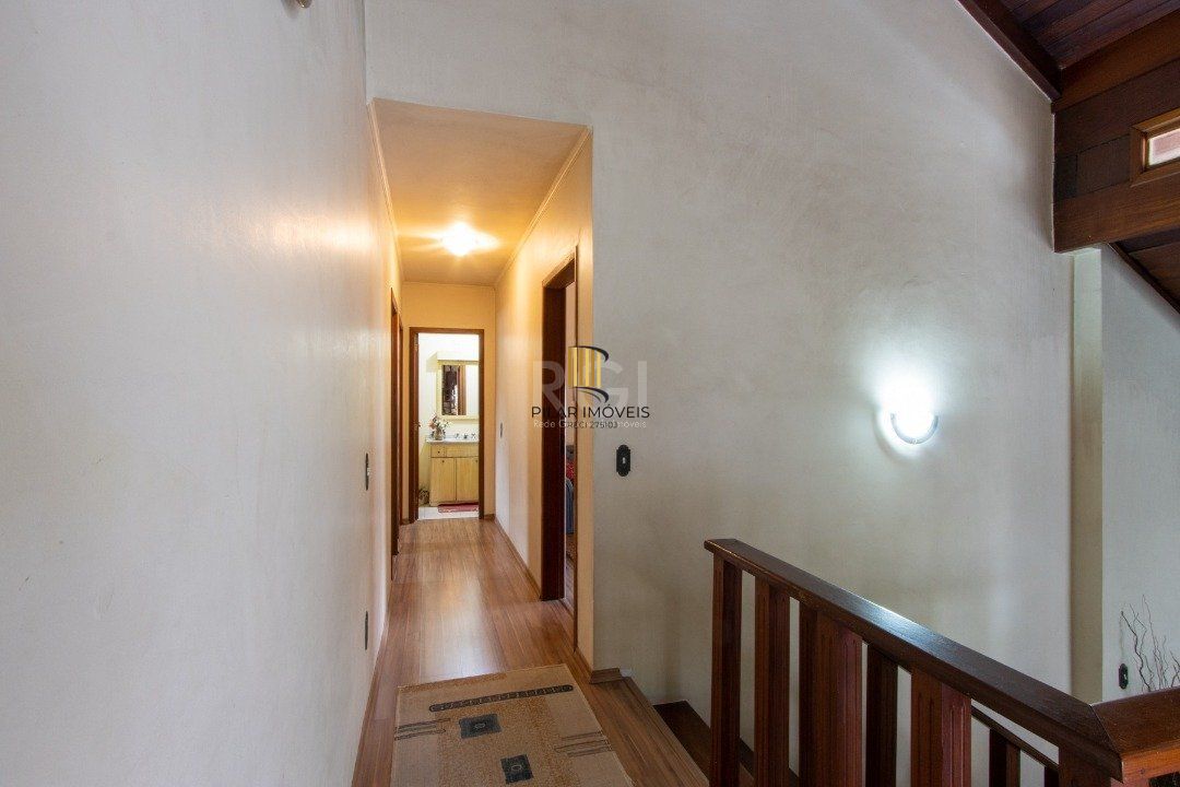 Casa 5 Dormitório(s) Bairro Tristeza