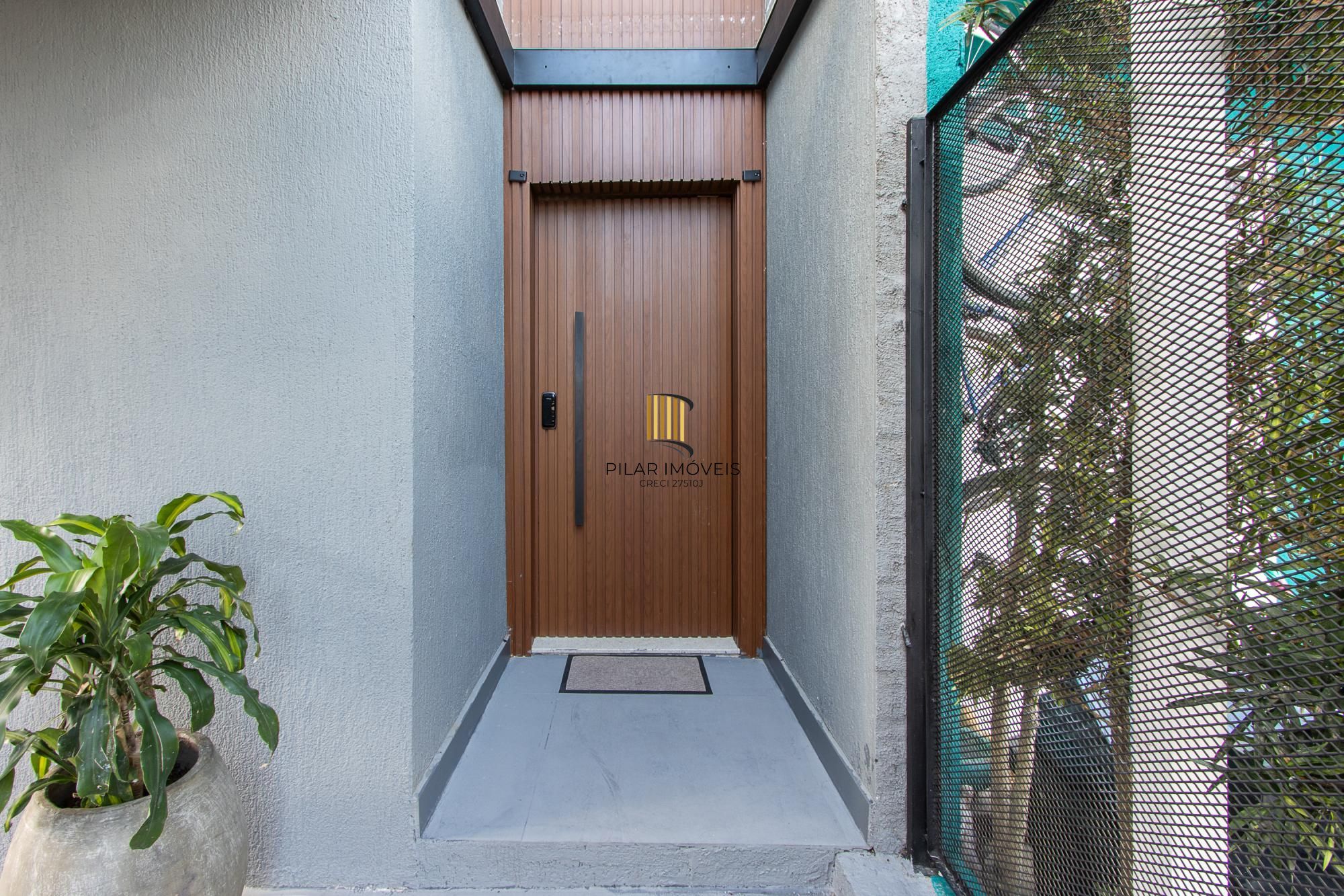 Casa Condominio 2 Dormitório(s) Bairro Hípica