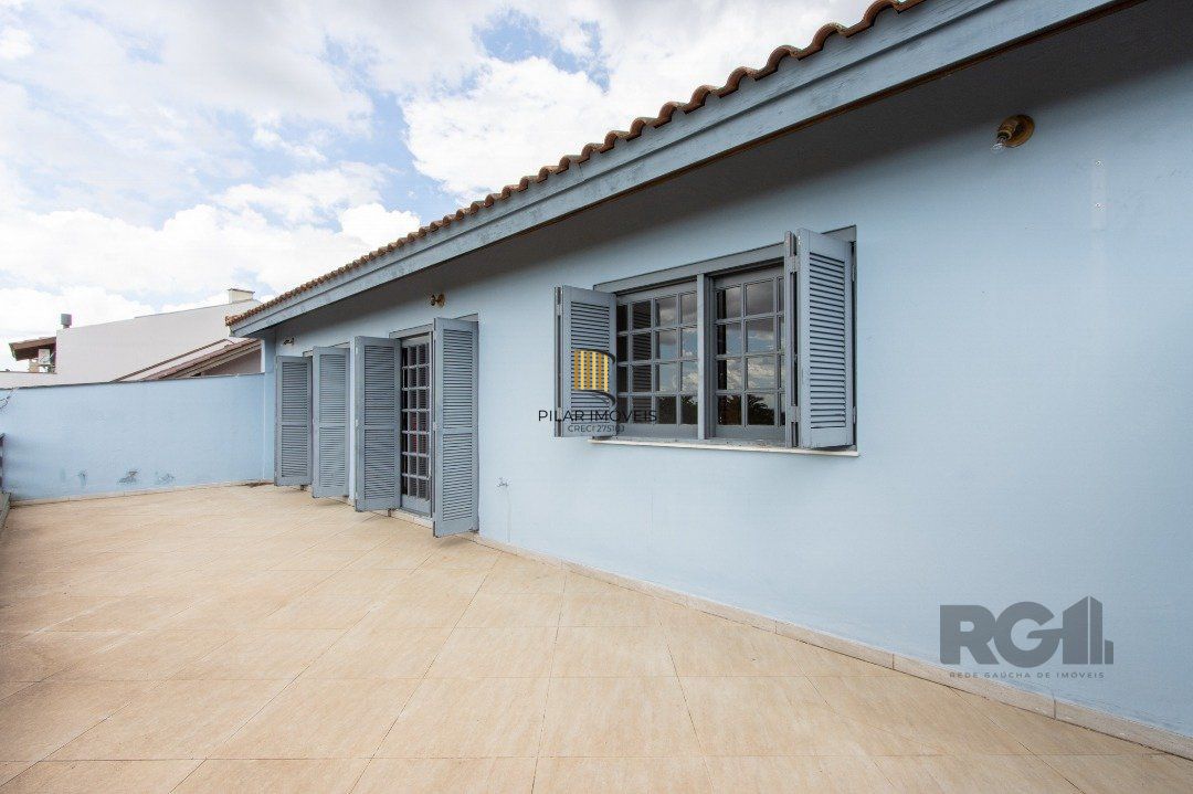 Casa 4 dormitórios no bairro Nonoai