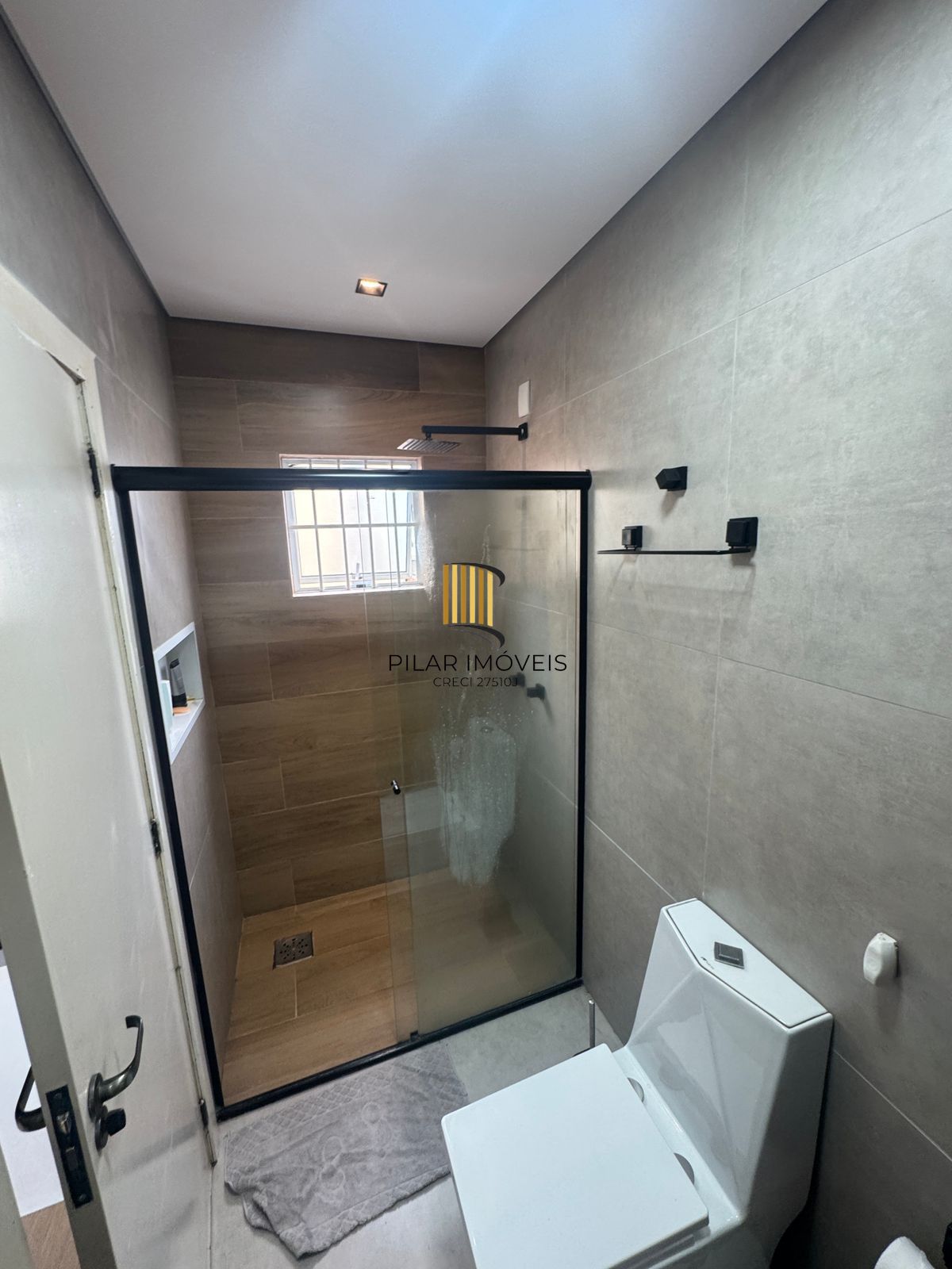 Casa com piscina no Jardim Itu!