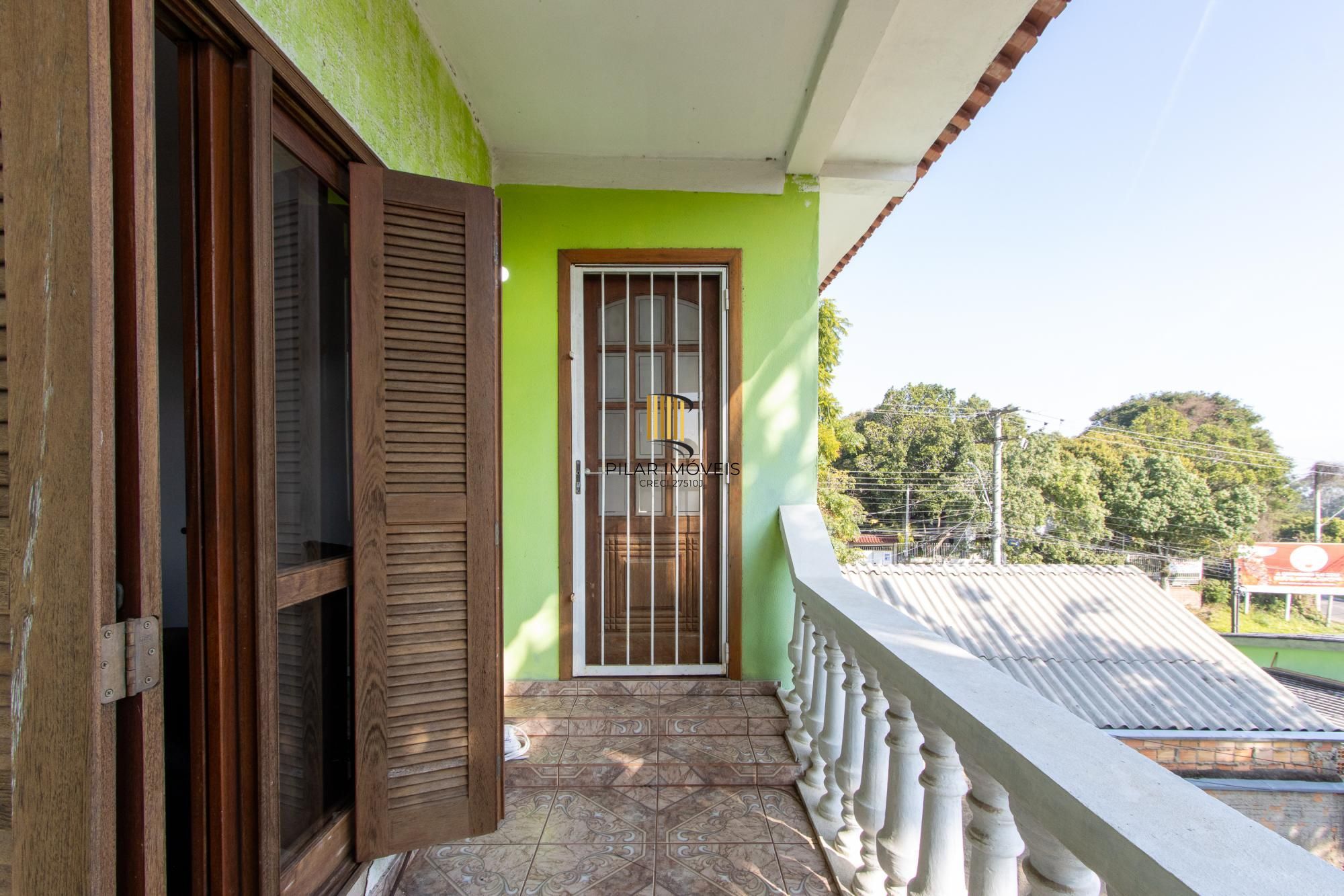 Casa 3 dormitórios no bairro Espírito Santo