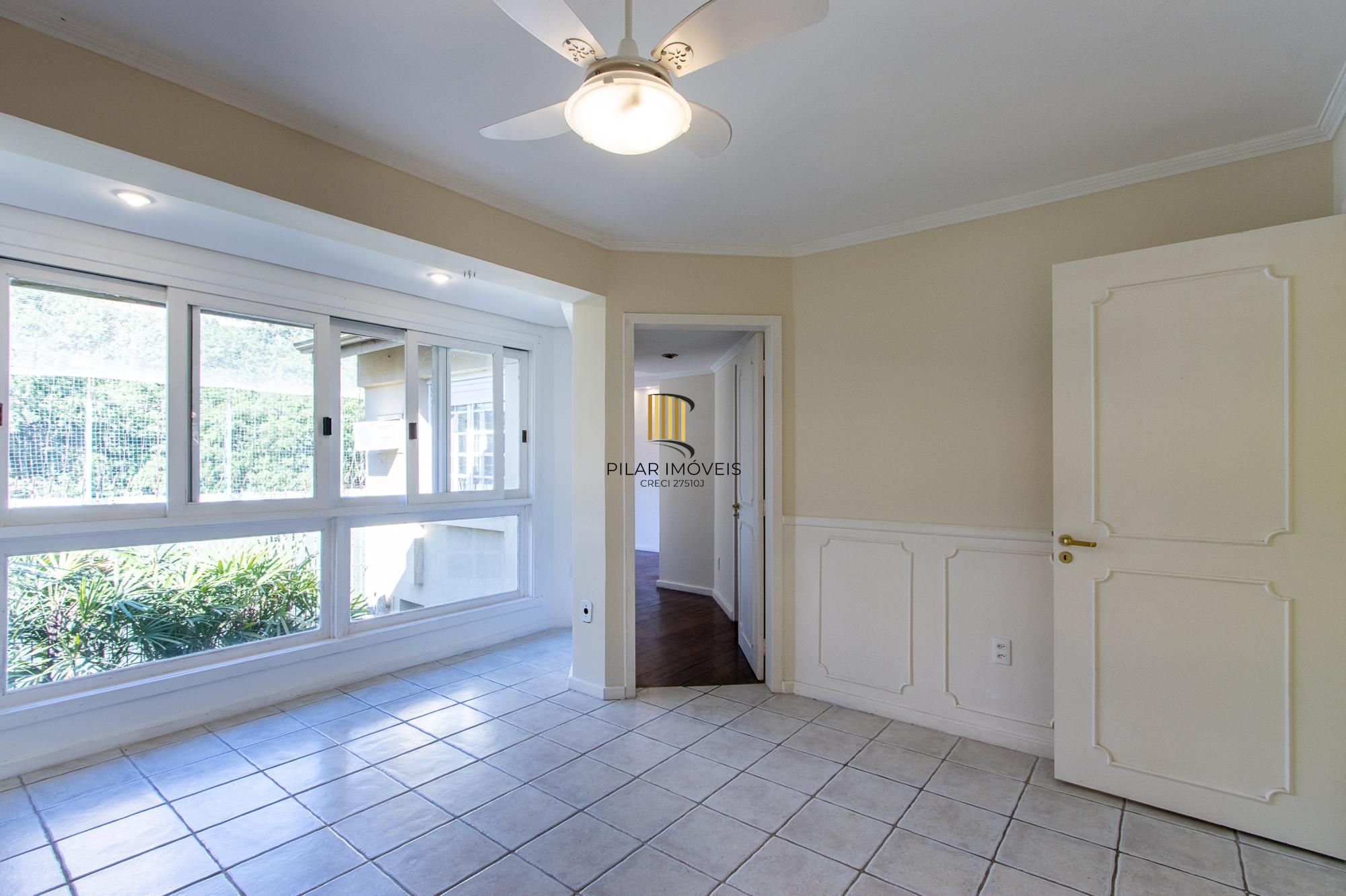 Casa condomínio, no bairro Tristeza, 175,17m² área privativa,03 dormitórios 01 suíte e 02 vagas!