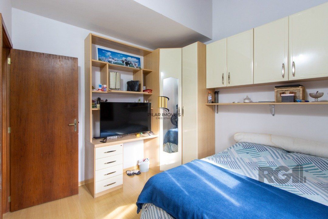 Casa para Venda - 180.3m², 3 dormitórios, sendo 1 suites, 3 vagas - Guarujá