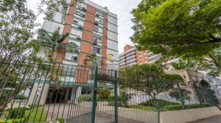 Apartamento amplo e bem localizado no Menino Deus!!