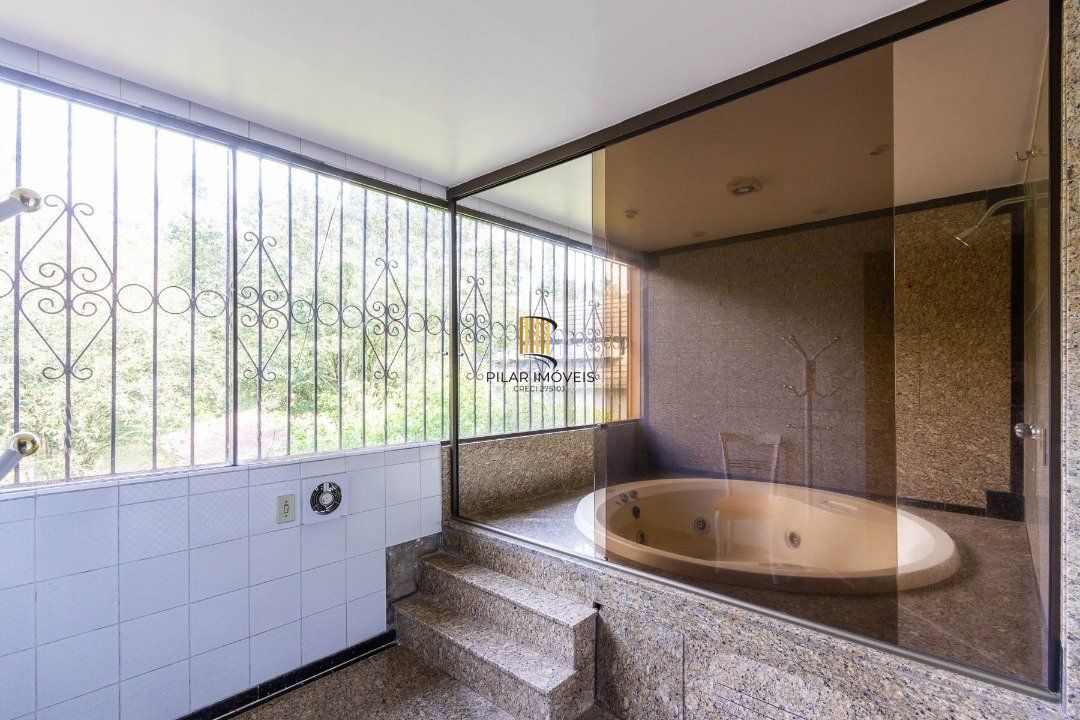 Casa para Venda - 500m², 4 dormitórios, sendo 1 suites, 4 vagas - Vila Conceição