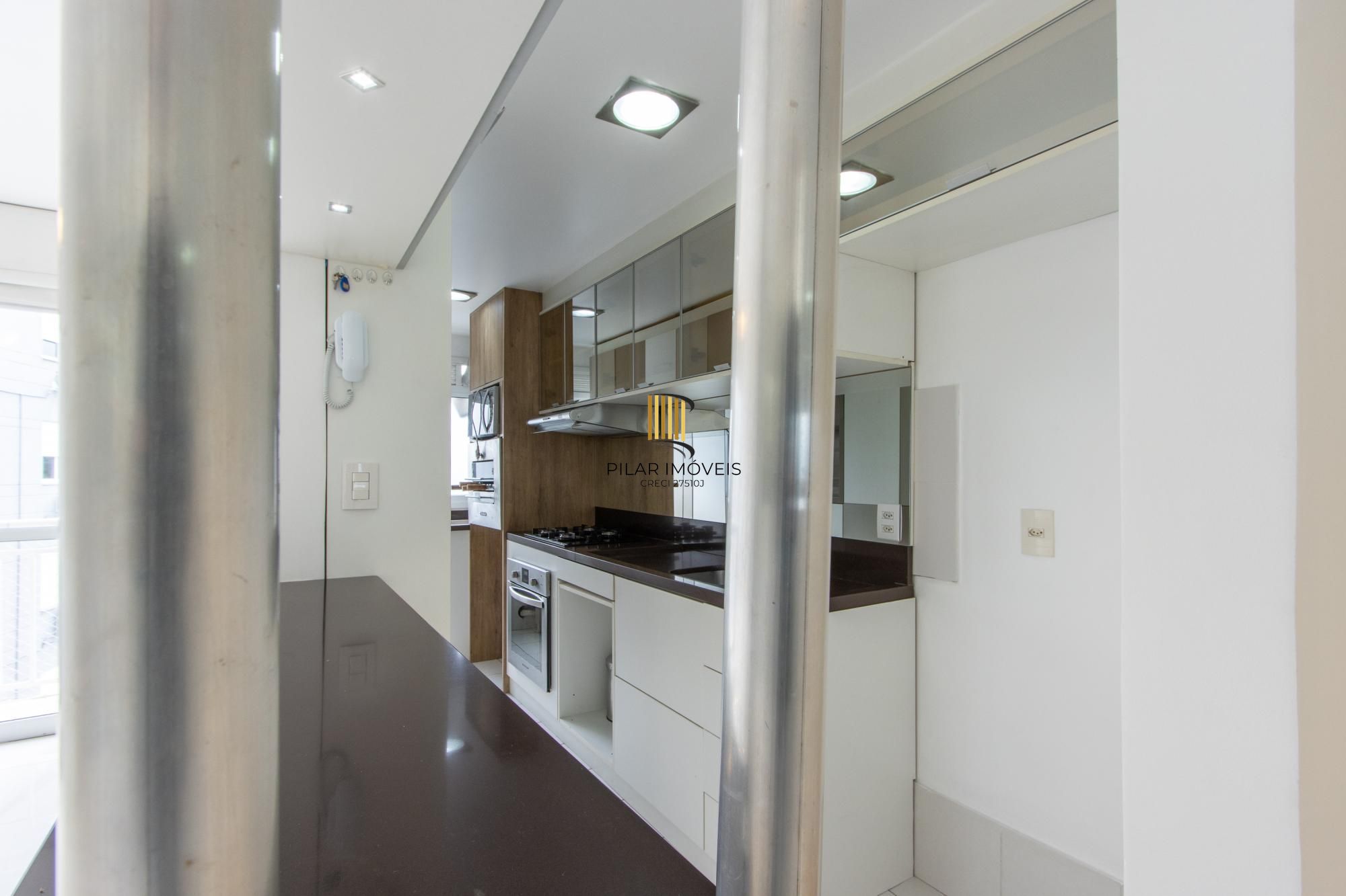Apartamento no Bairro Cristal de 3 dormitórios,1 Suíte, Semi mobiliado com 1 vaga escriturada