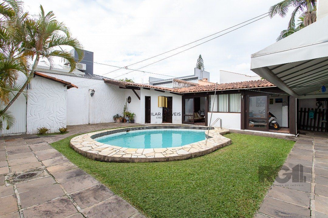 Casa 4 dormitórios no bairro Jardim Isabel