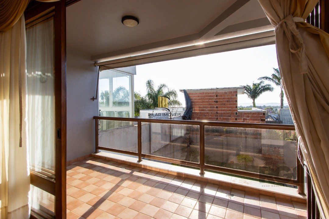 Casa 3 dormitórios no bairro Ipanema