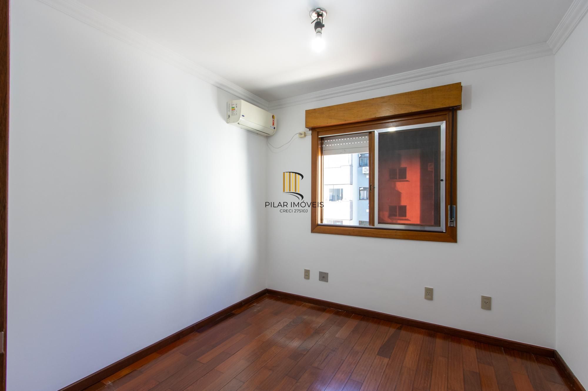 Apartamento 3 dormitórios no bairro Camaquã