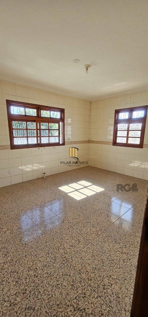 Casa 4 dormitórios no bairro Jardim Sabará