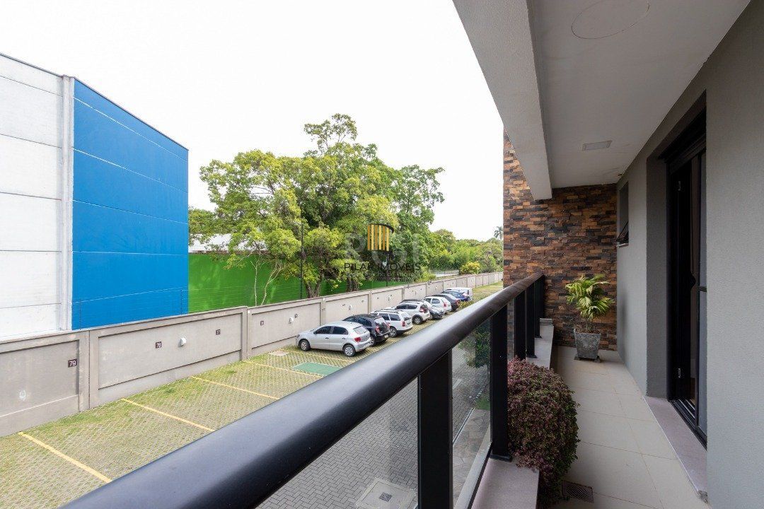 Apartamento para Venda - 164m², 3 dormitórios, sendo 3 suites, 3 vagas - Pedra Redonda