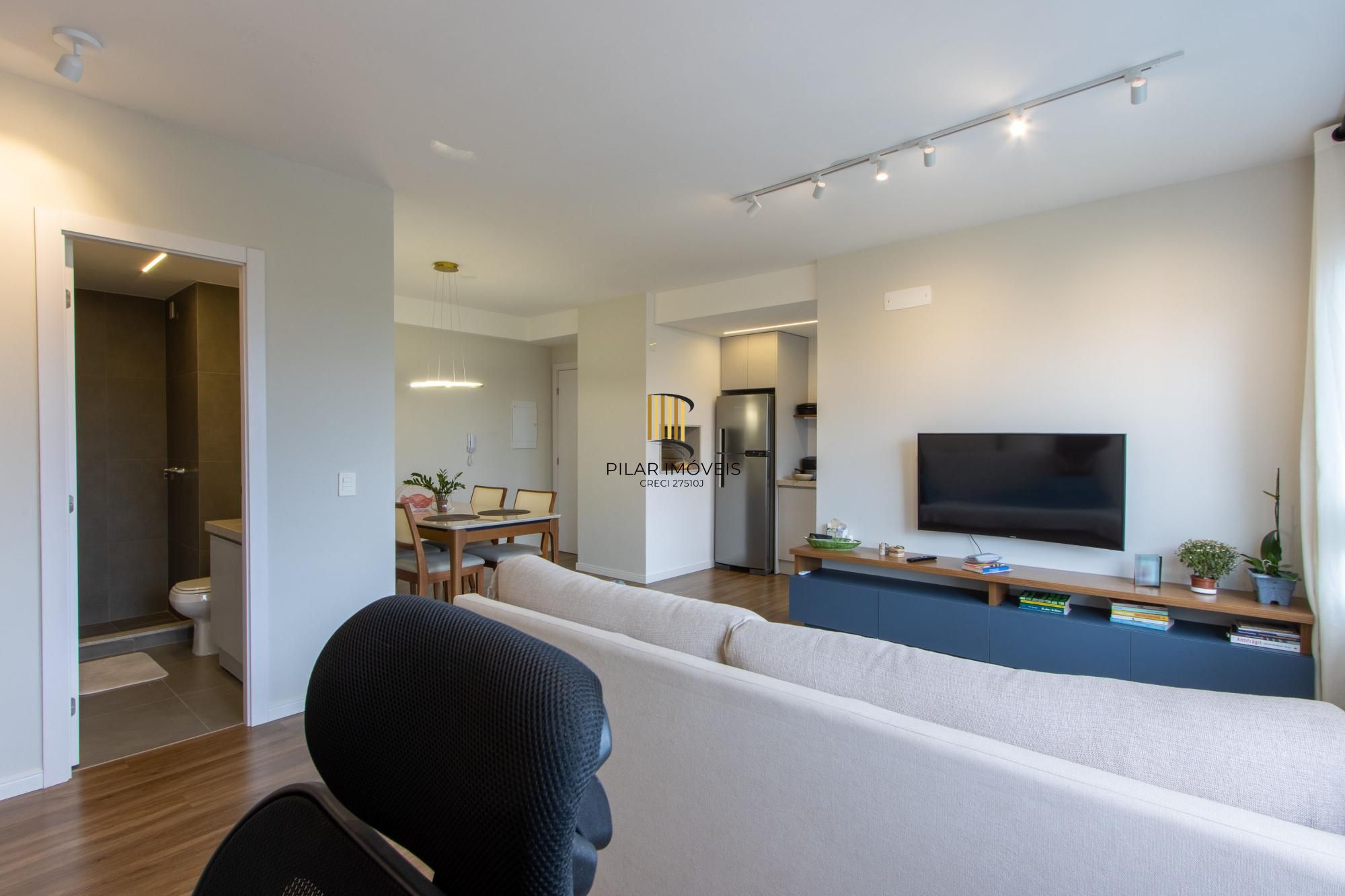 Apartamento à venda no bairro Teresópolis em Porto Alegre.