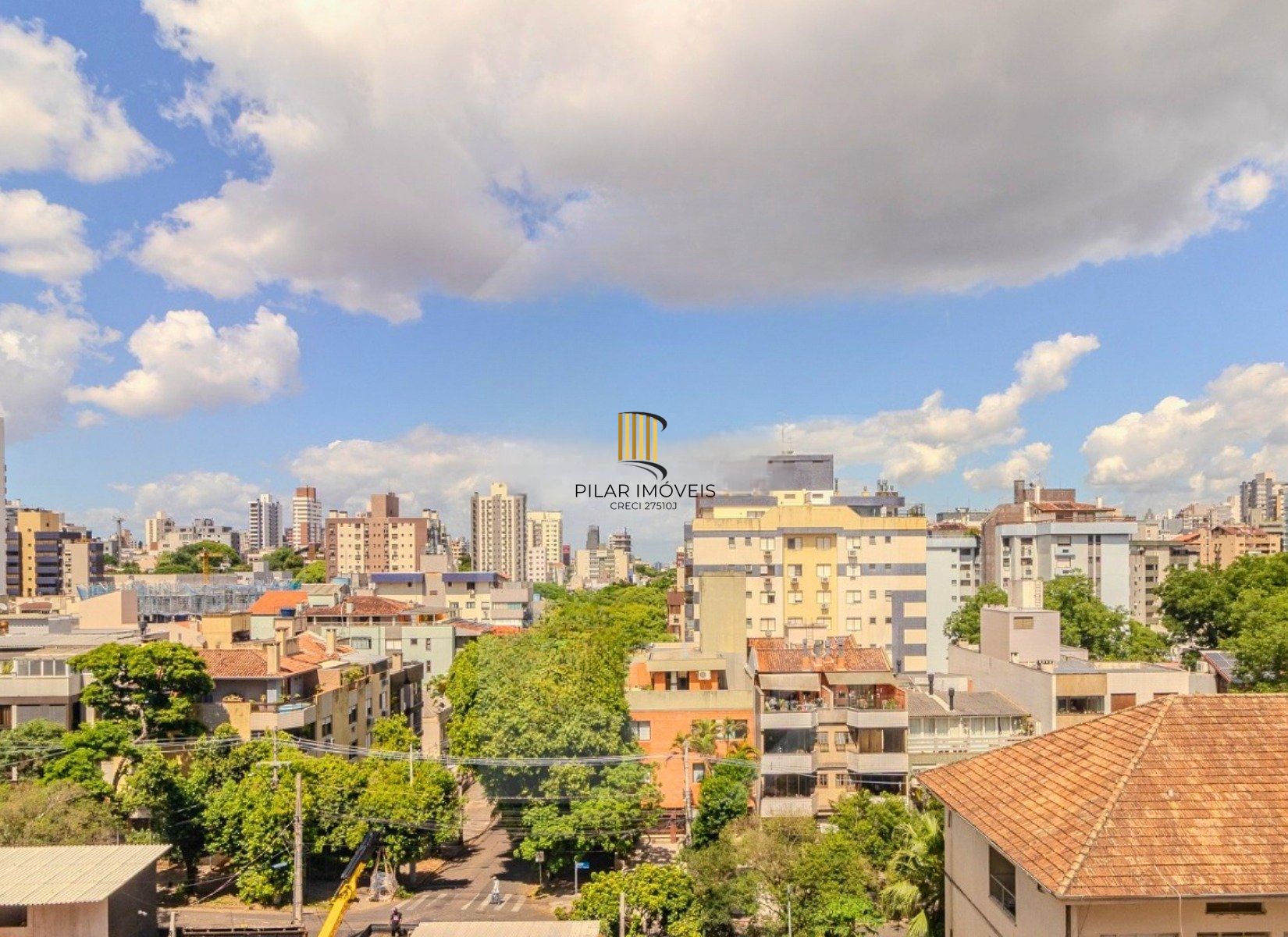 Apartamento com 114.02m², 3 dorm, Petrópolis com lareira e churrasqueira