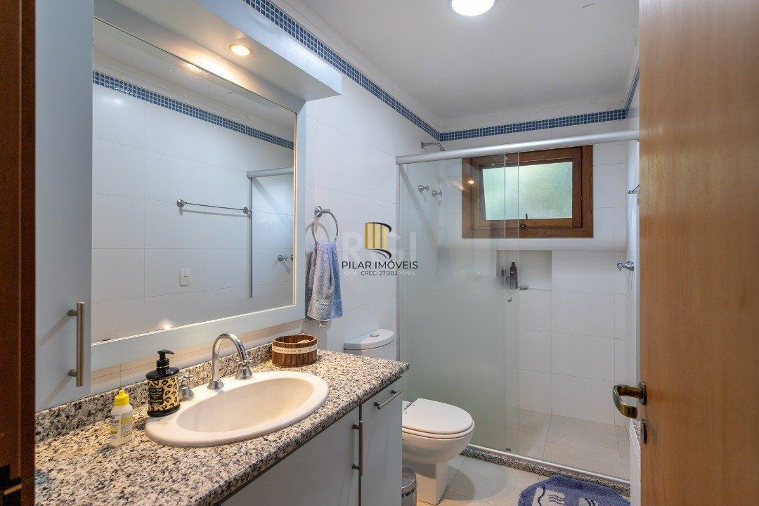 Casa Condominio para Venda - 670m², 5 dormitórios, sendo 5 suites, 4 vagas - Terra Ville