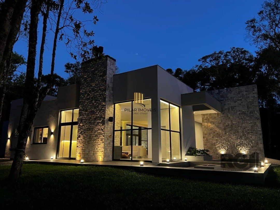 Casa toda térrea  400m2 , 3 suítes