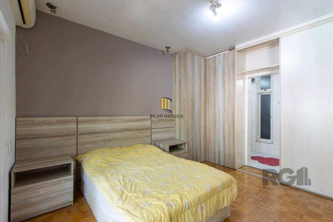 Apartamento de  186,66m2, 4 dormitórios, 1 suíte, 3 banheiros, 4 vagas,no bairro Rio Branco.