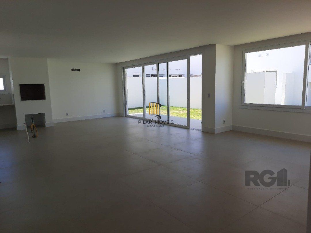 Casa de Condomínio 4 dormitórios no bairro Nova Xangri-lá