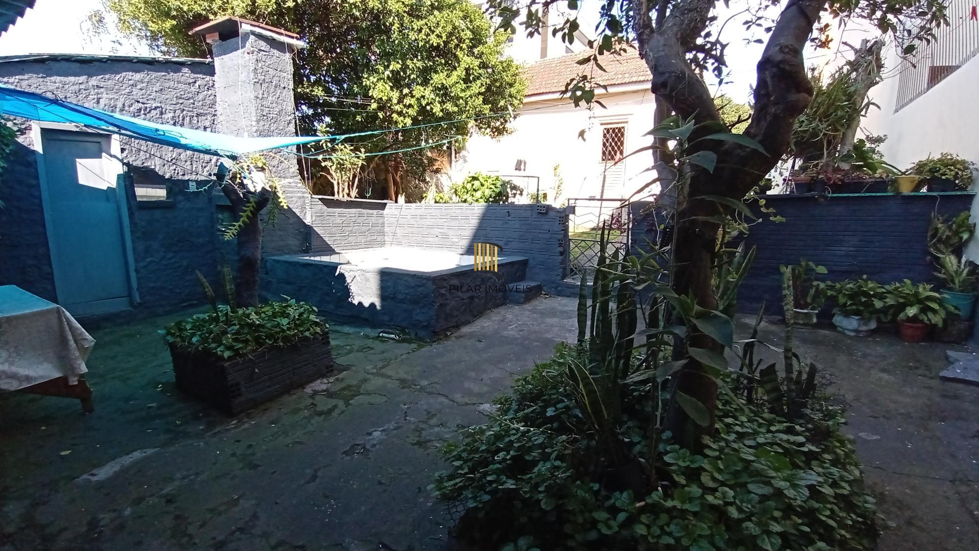 Terreno com 750m² na Av. Otto Niemeyer, bairro Camaquã