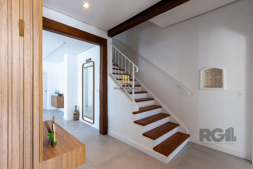 Casa 4 dormitórios no bairro Vila Conceição