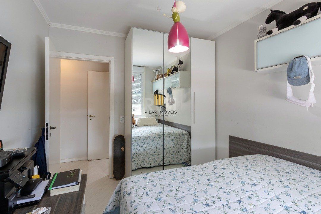 Cobertura para Venda - 255m², 3 dormitórios, sendo 1 suites, 2 vagas - Praia de Belas