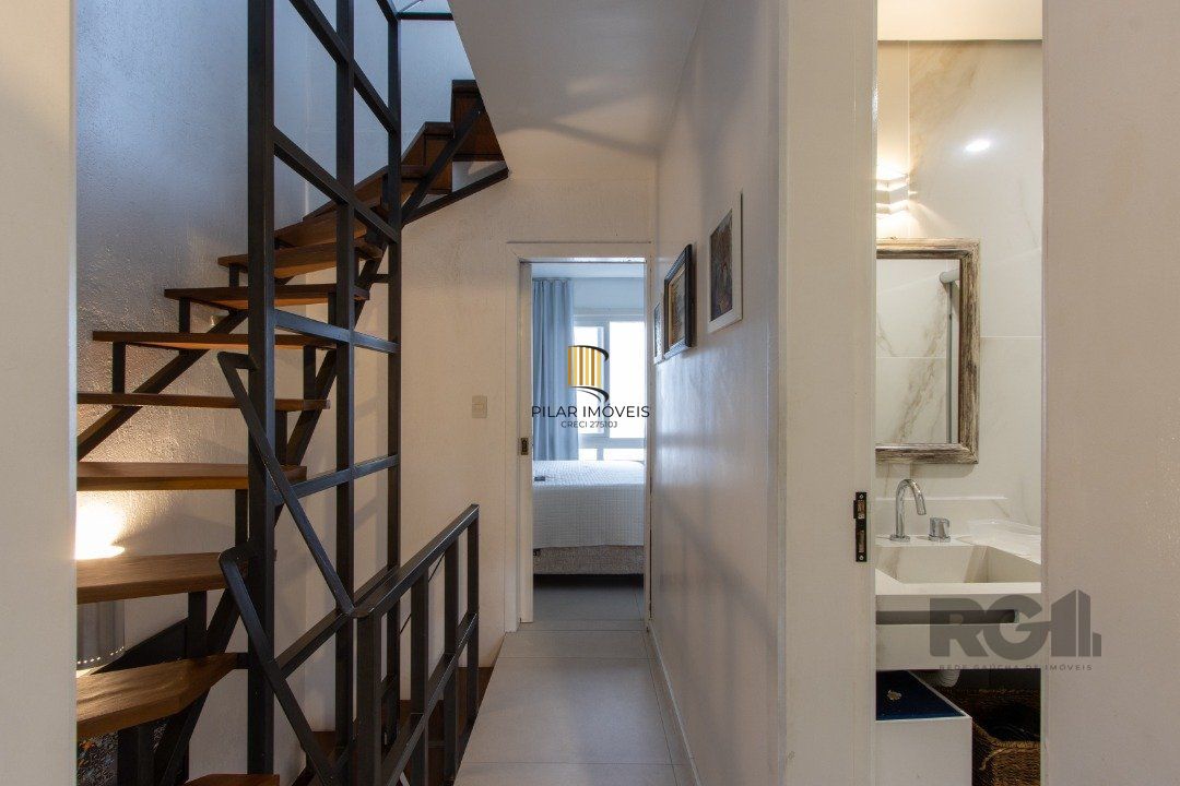 Sobrado com 148,45m², com 2 quartos, suíte, área gormet, vista para o Guaíba, na Vila Conceição.