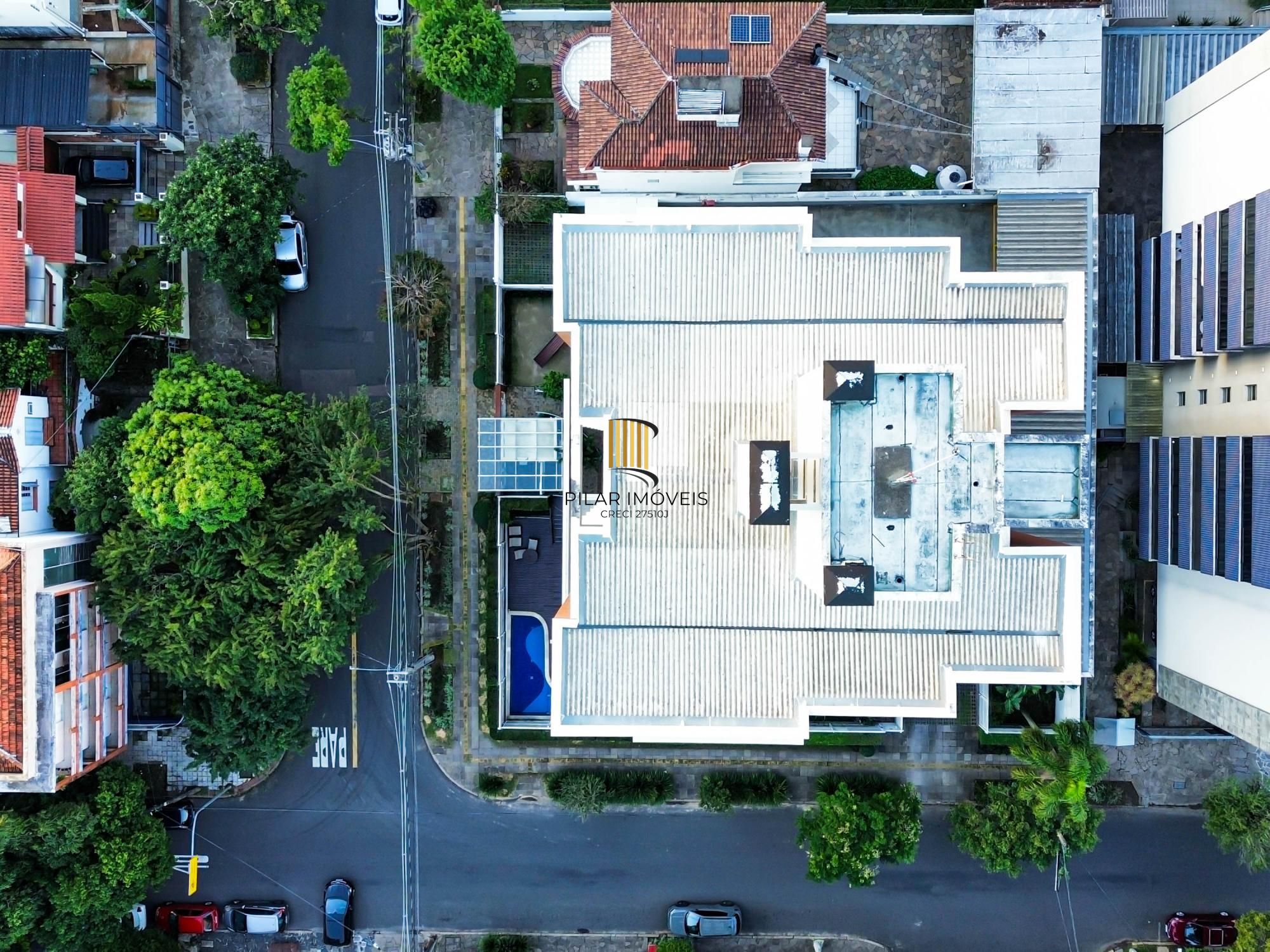 Apartamento Impecável no Petrópolis - 2 D (1 Suíte)