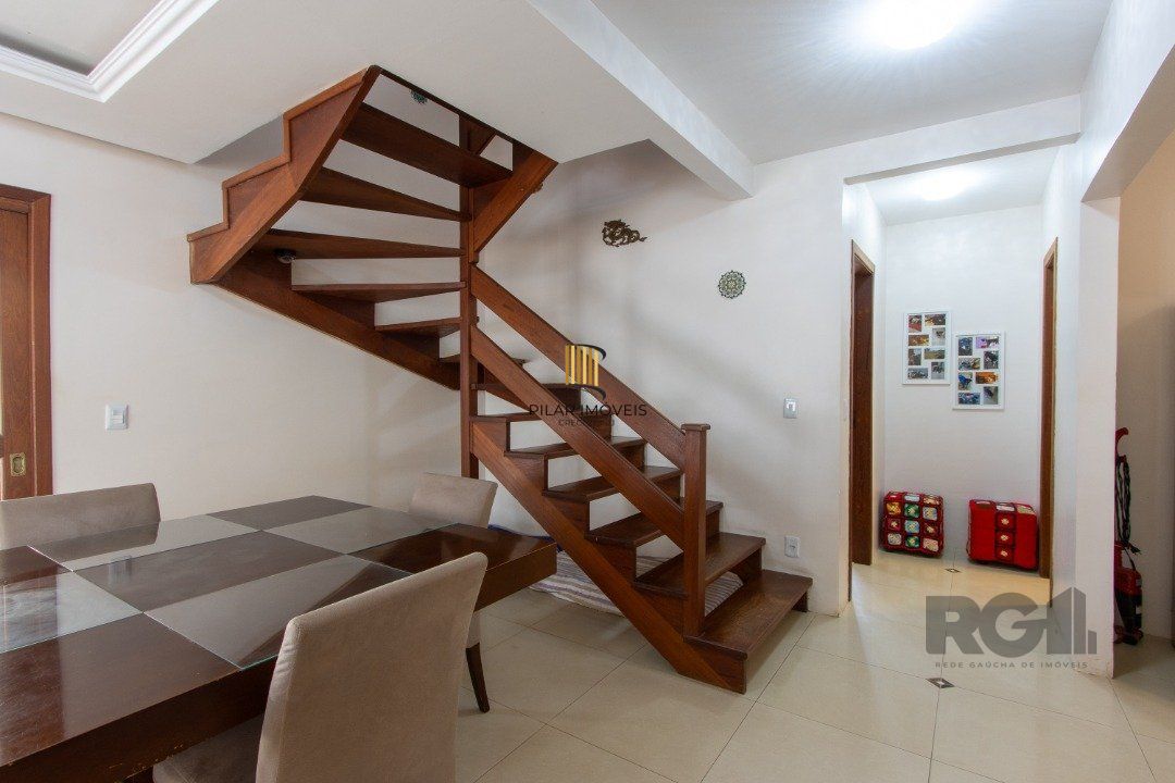 Casa 4 dormitórios no bairro Hípica