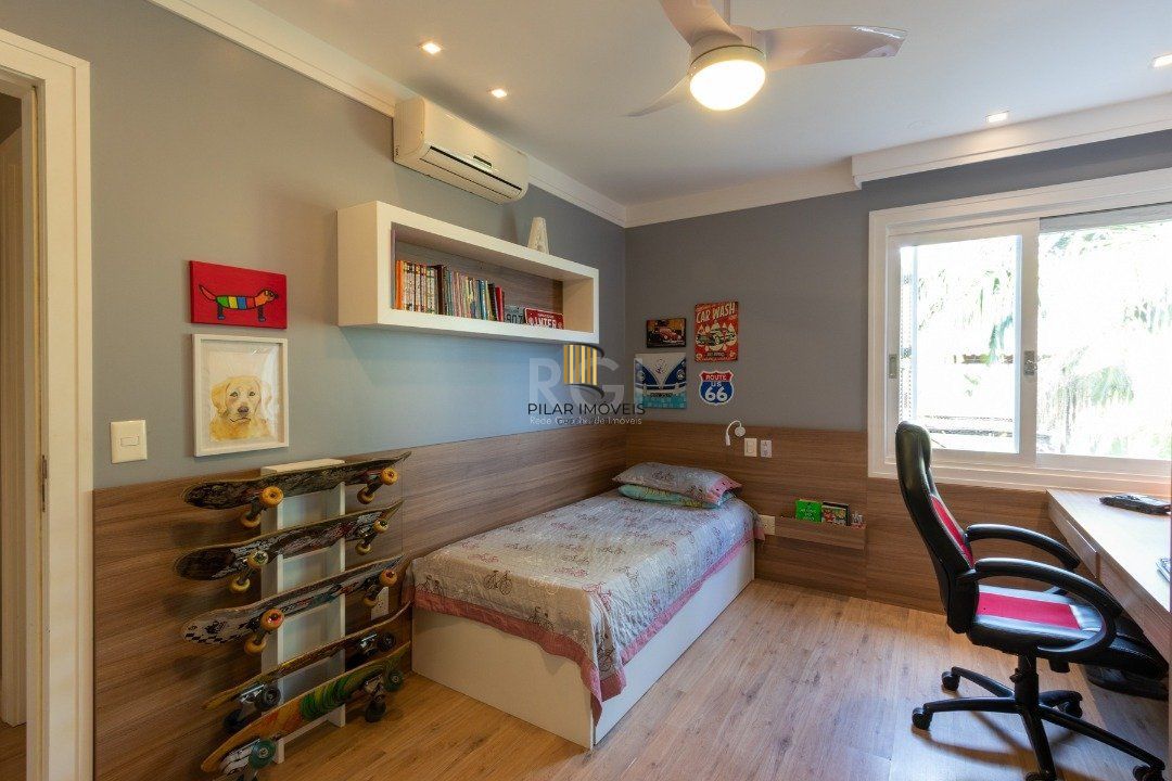 Casa Condominio para Venda - 280m², 3 dormitórios, sendo 1 suites, 4 vagas - Campo Novo