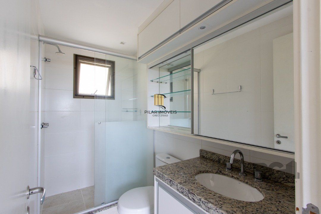 Apartamento em Porto Alegre, no bairro Cavalhada, com 3 dormitório(s), e 3 banheiros, à venda.