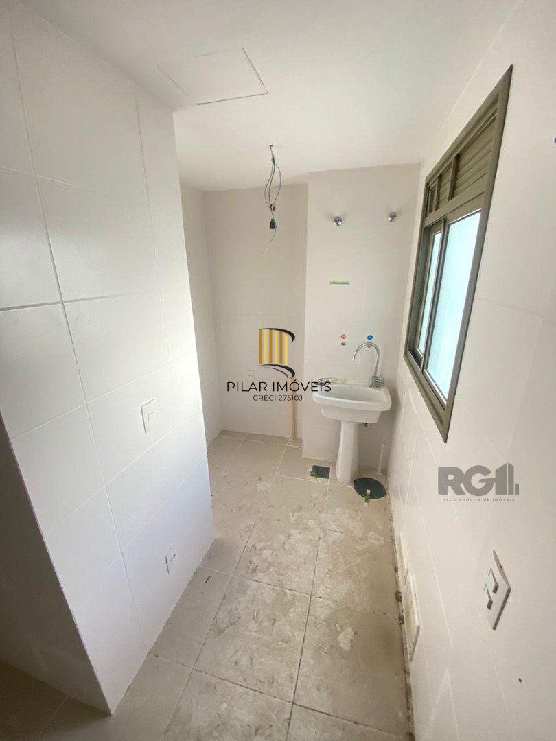 Apartamento 6 dormitórios no bairro Cavalhada