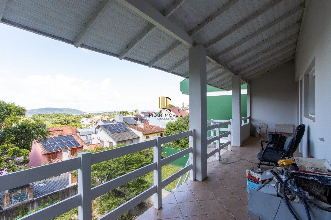 Sobrado novo,  4 quartos (1 suite), 440m² privativos - Bairro Guarujá