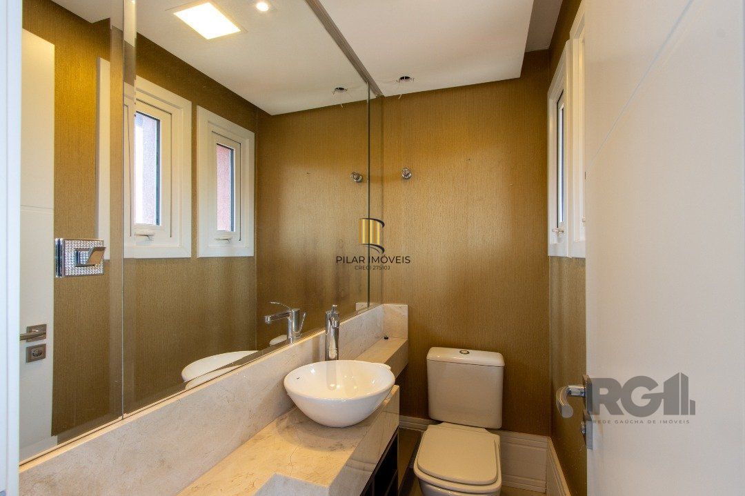 Casa Condominio para Venda - 384.33m², 3 dormitórios, sendo 1 suites, 3 vagas - Cristal