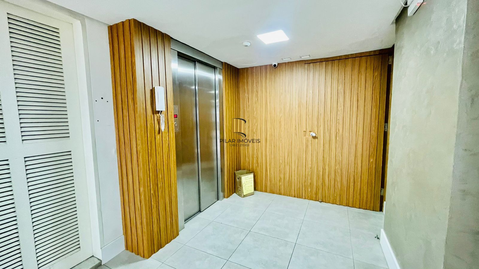 Apartamento de 2 dormitórios no Cristal