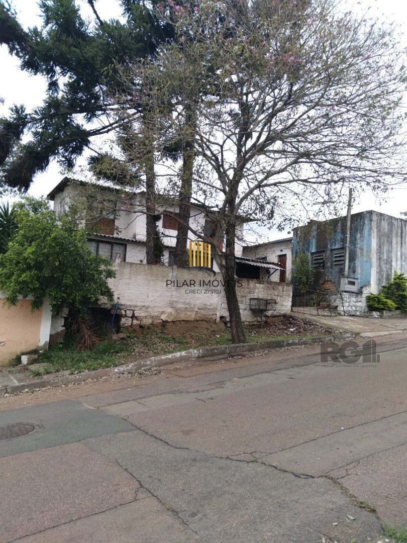 Casa 5 dormitórios, bairro Camaquã.