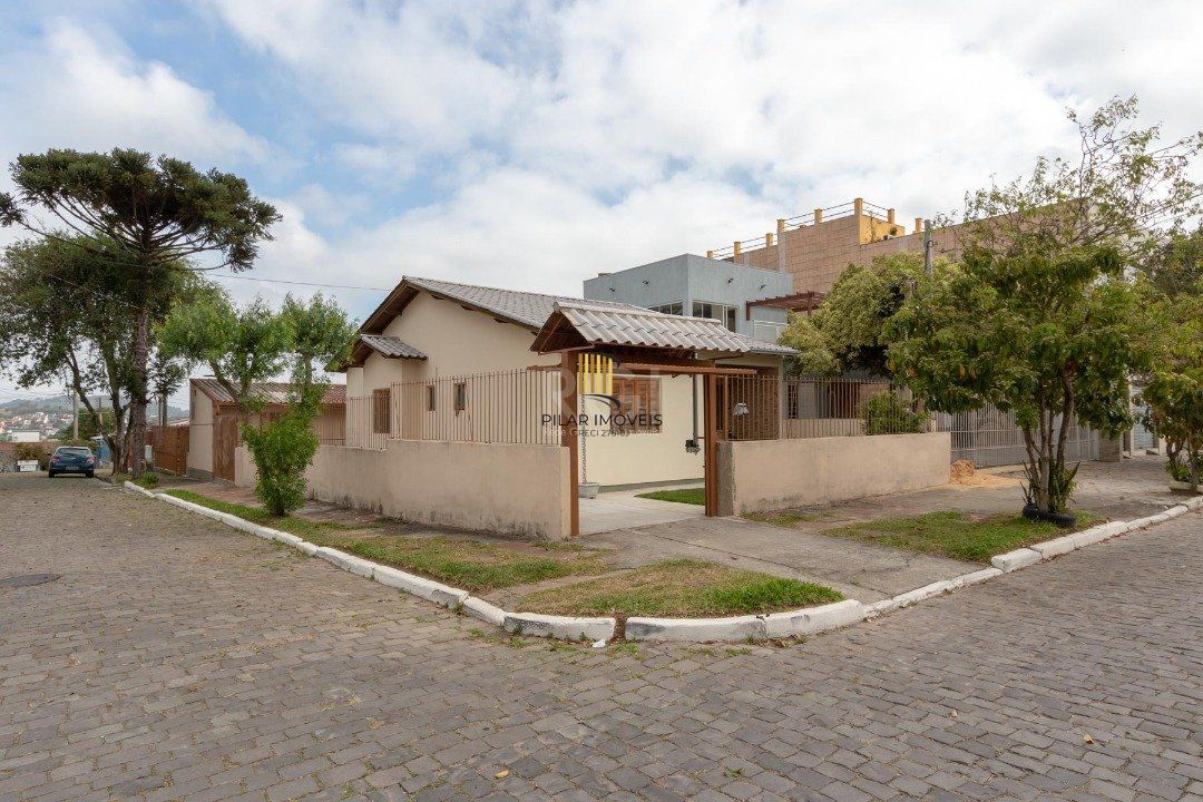 Casa para Venda - 120m², 3 dormitórios, sendo 1 suites, 3 vagas - Vila Nova