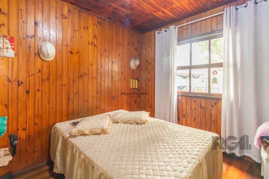 Casa para Venda - 251m², 5 dormitórios, 3 vagas - Nonoai