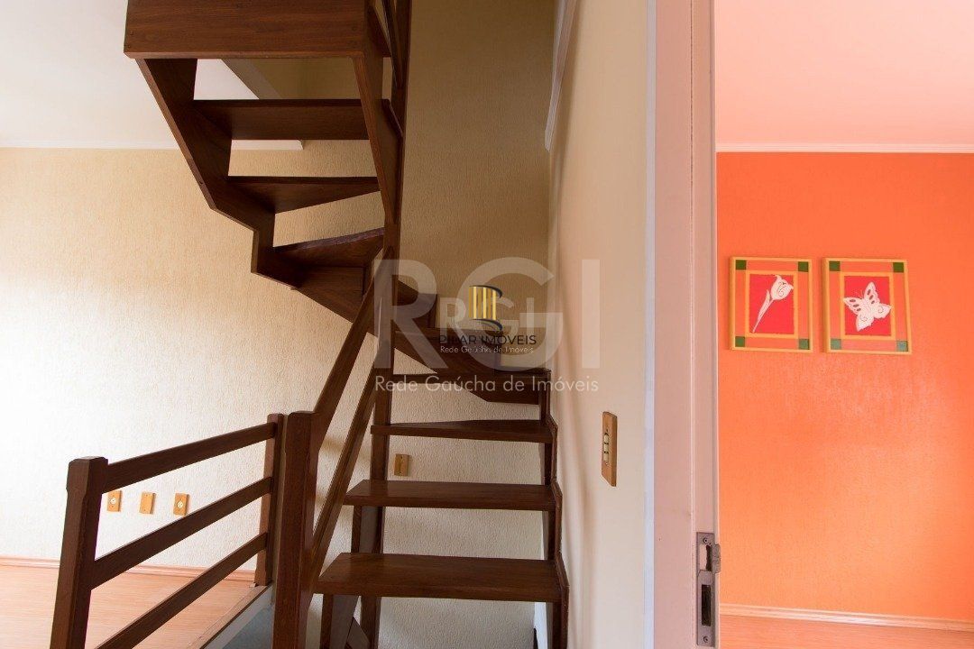 Casa Condominio para Venda - 92.32m², 3 dormitórios, sendo 1 suites, 2 vagas - Cristal