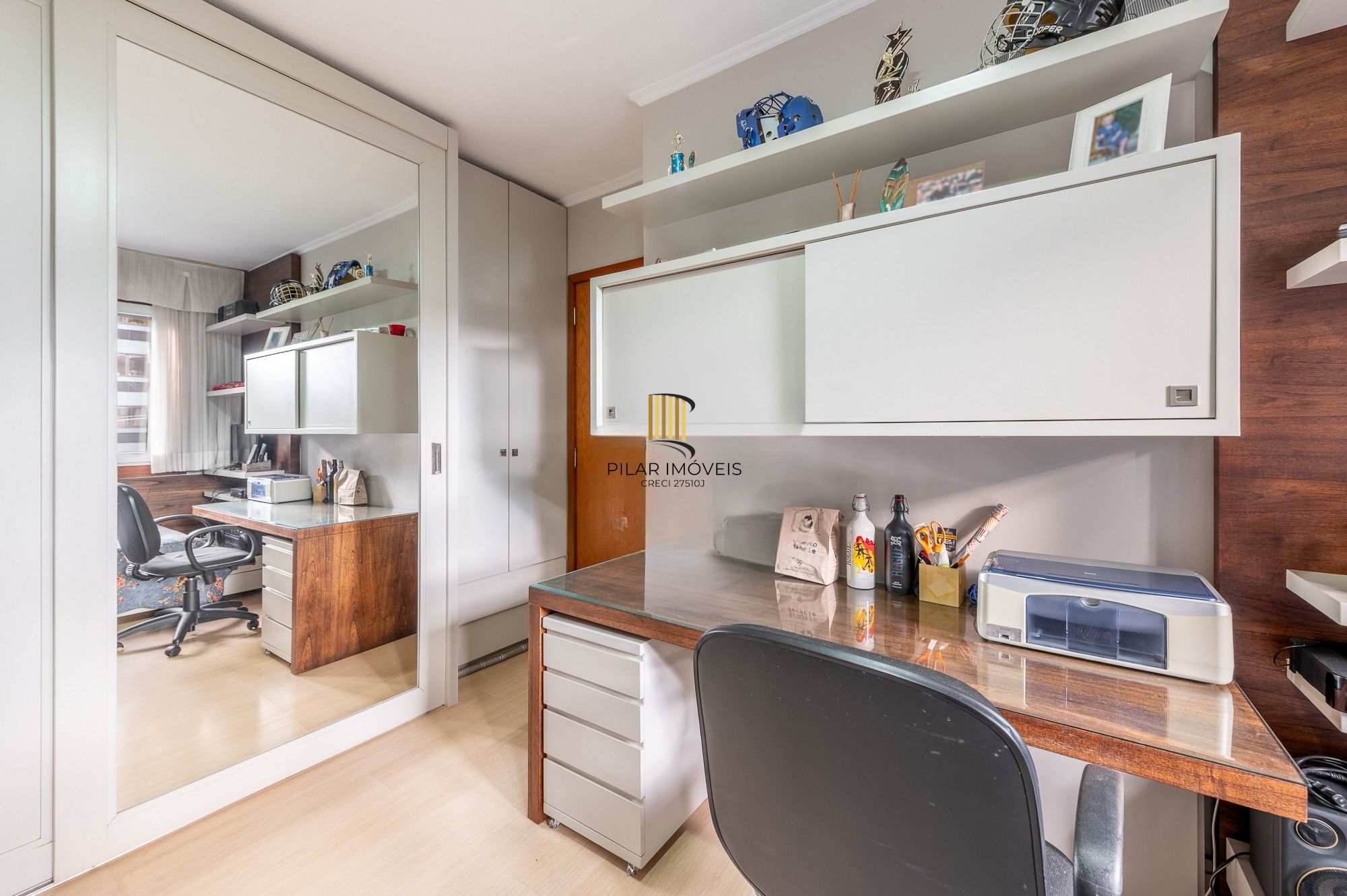 Apartamento com 124m² e 3 dormitórios, 1 suíte, 2 vagas no bairro Higienópolis